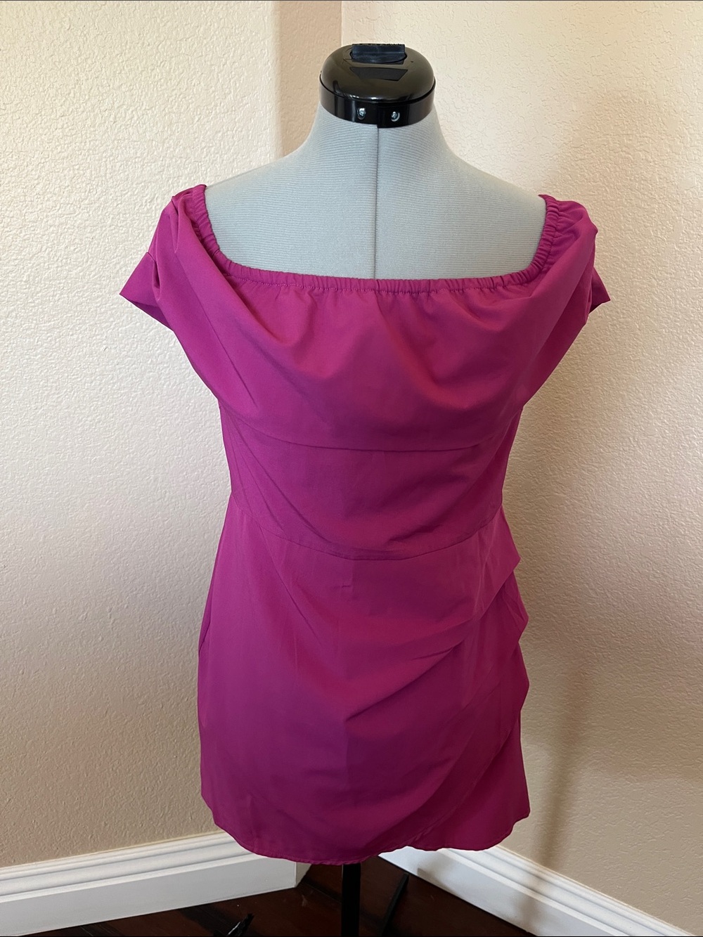 Nasty Gal One-Shoulder Fuchsia Sheath Dress